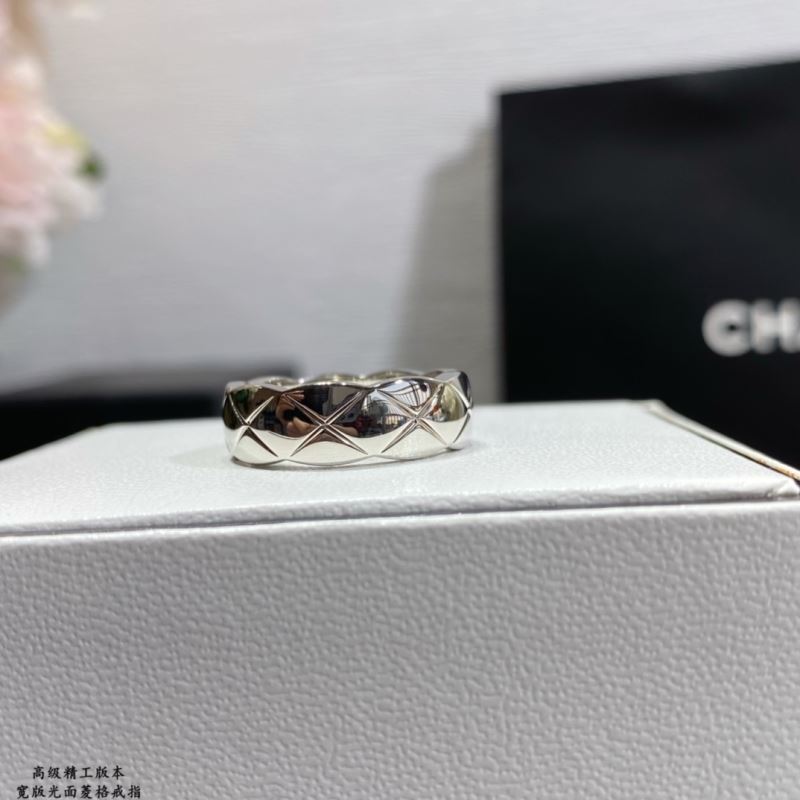 Ch**el rings